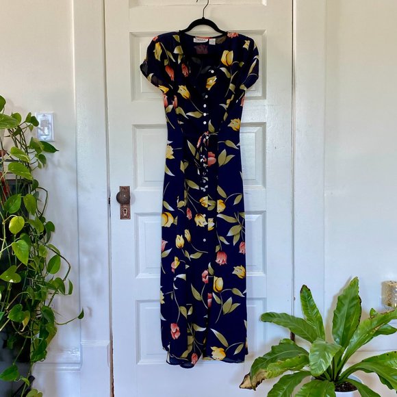 VINTAGE INDIRA || FLORAL MAXI DRESS - Picture 1 of 4